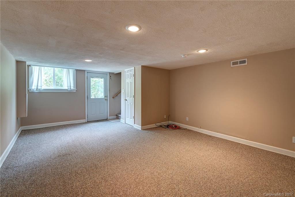 4 Rhoda Court Weaverville NC 28787