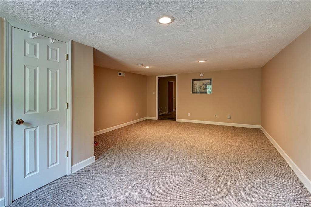 4 Rhoda Court Weaverville NC 28787
