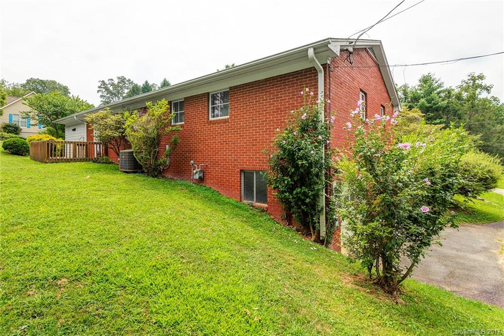 4 Rhoda Court Weaverville NC 28787