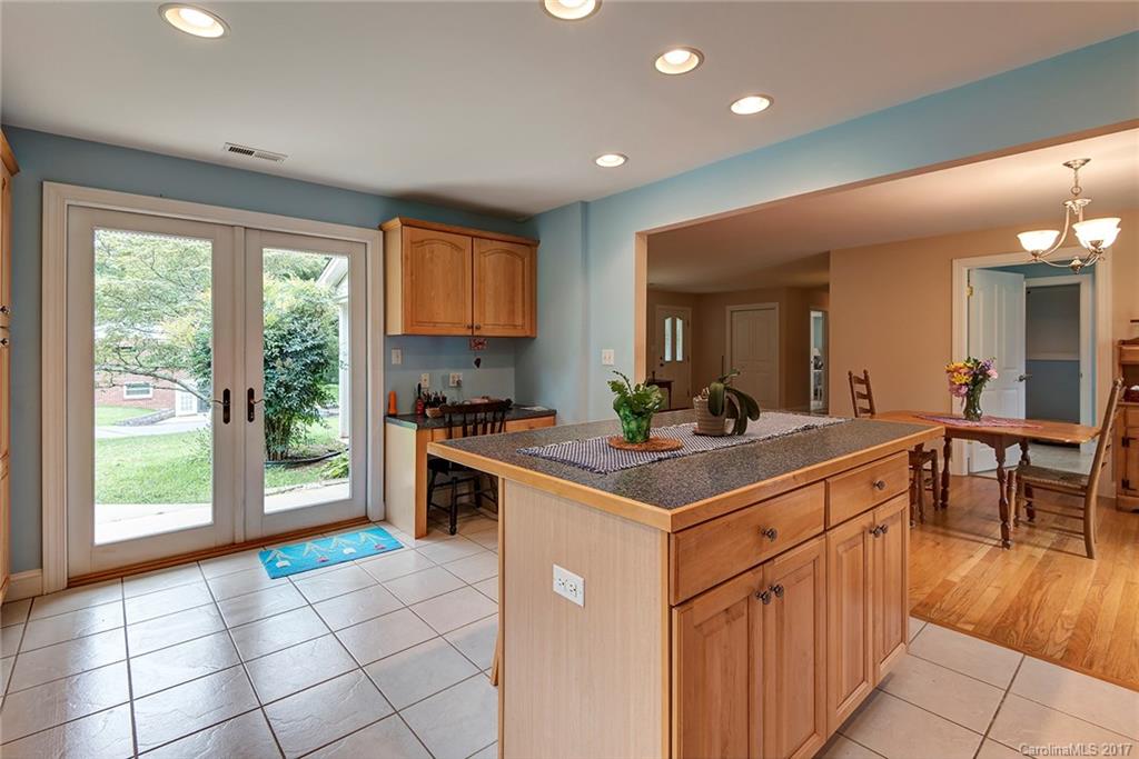 4 Rhoda Court Weaverville NC 28787