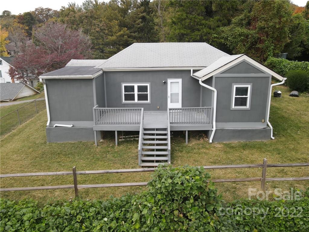 17 Larchmont Road Asheville NC 28804