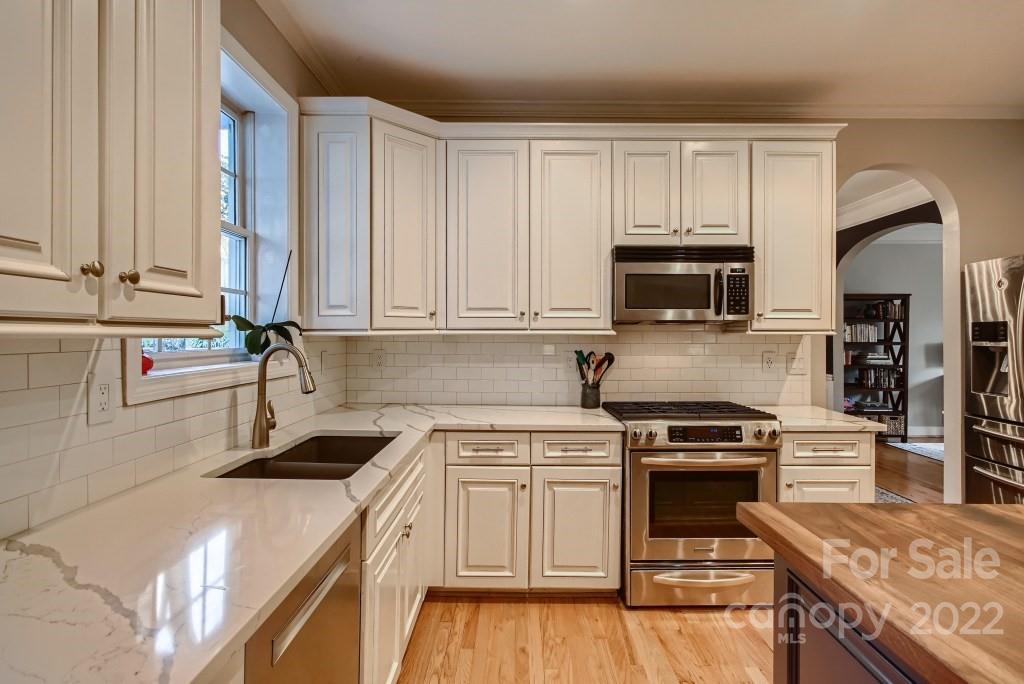 2107 Sablewood Drive Charlotte NC 28205