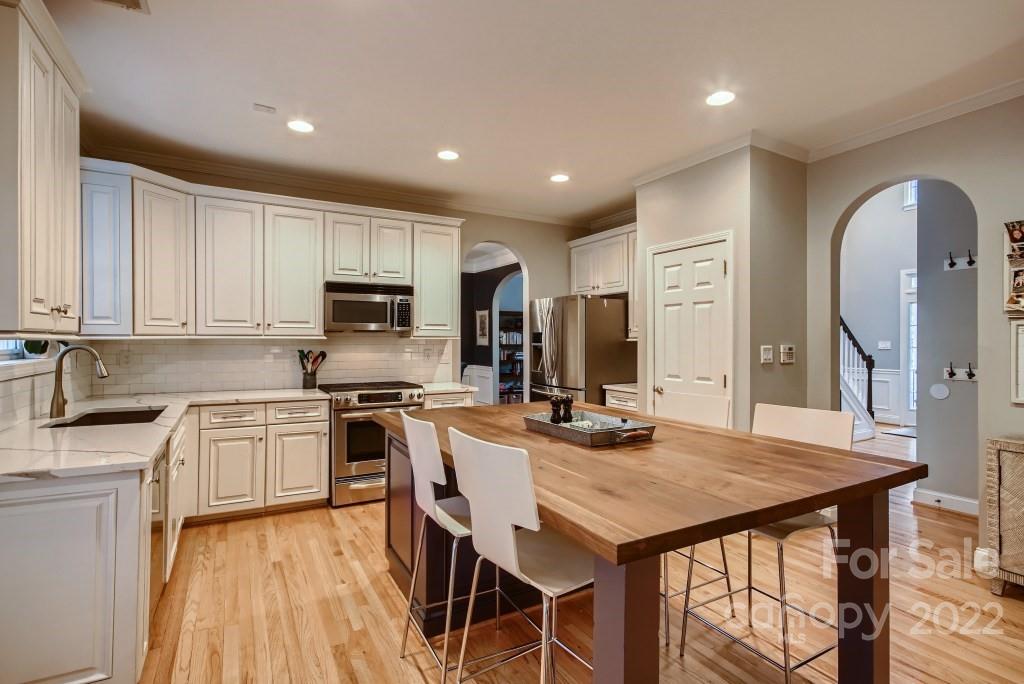 2107 Sablewood Drive Charlotte NC 28205