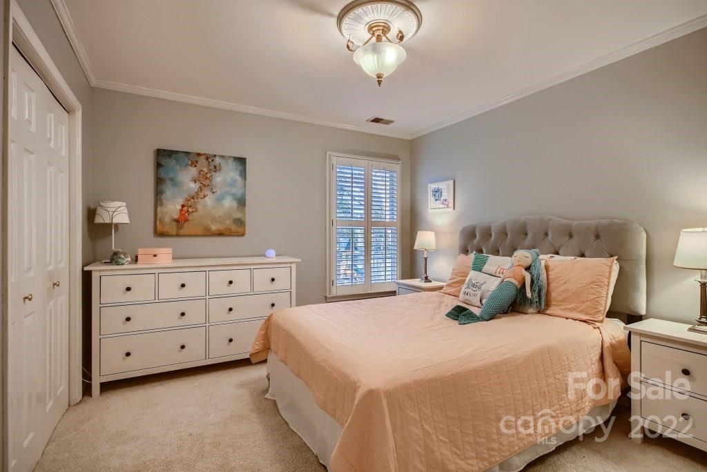 2107 Sablewood Drive Charlotte NC 28205