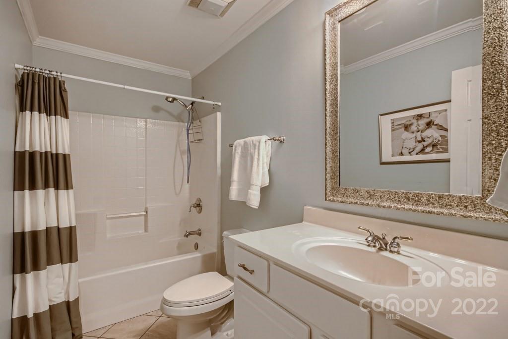 2107 Sablewood Drive Charlotte NC 28205