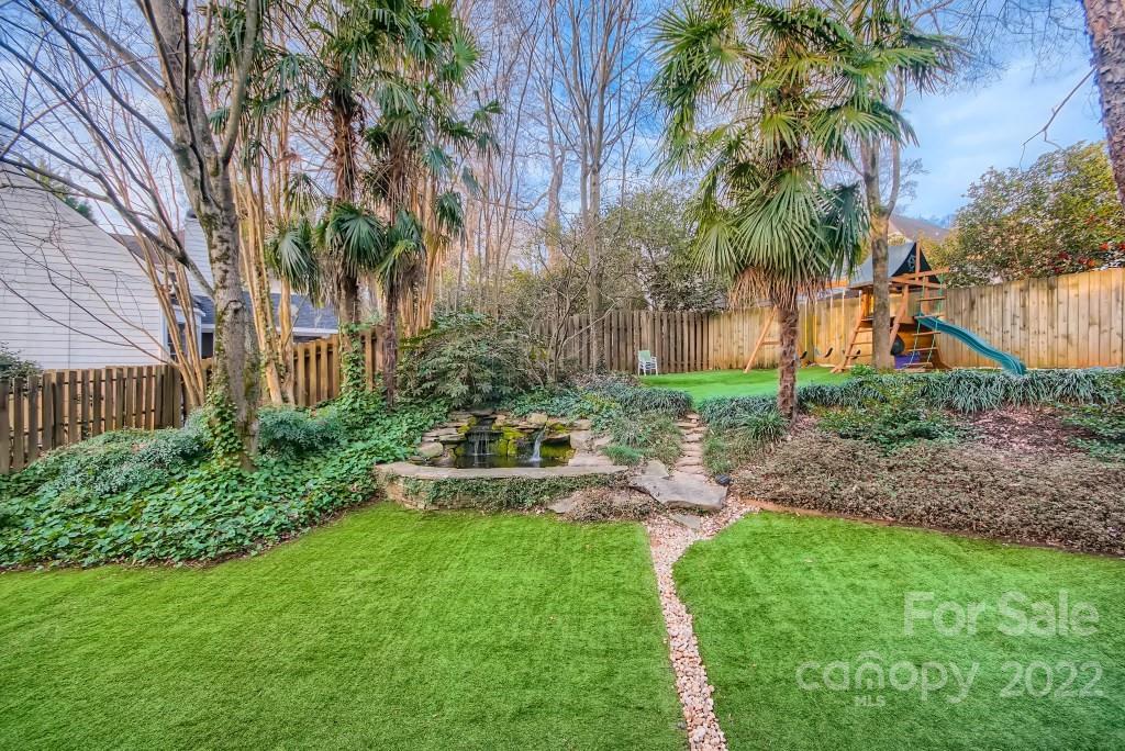 2107 Sablewood Drive Charlotte NC 28205