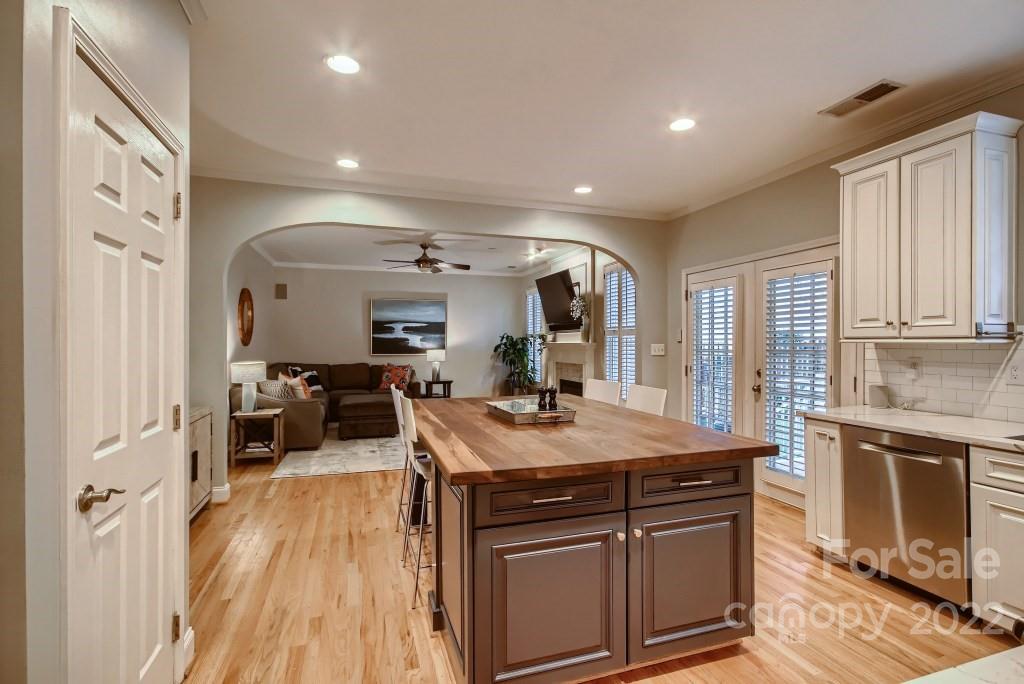2107 Sablewood Drive Charlotte NC 28205