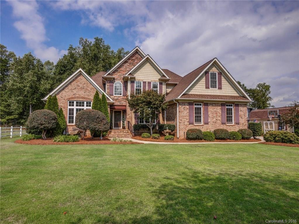 216 Woodstream Circle Mooresville NC 28117