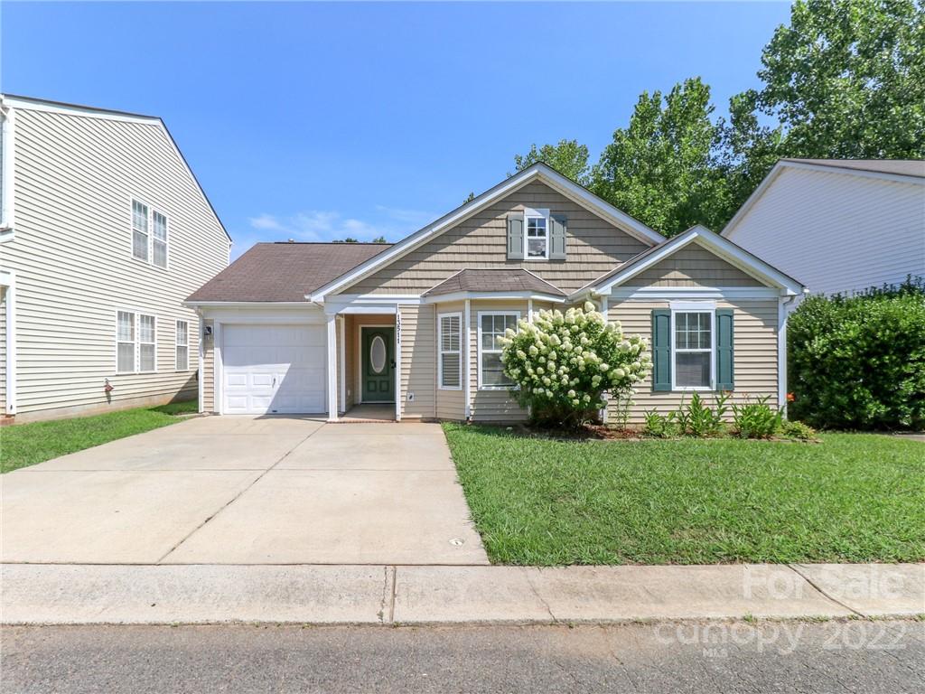13511 Tartarian Court Charlotte NC 28215