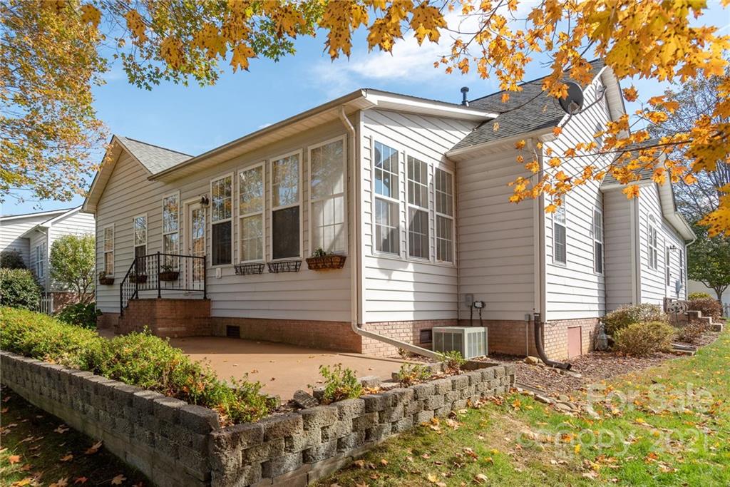 47 Canterbury Trace Brevard NC 28712