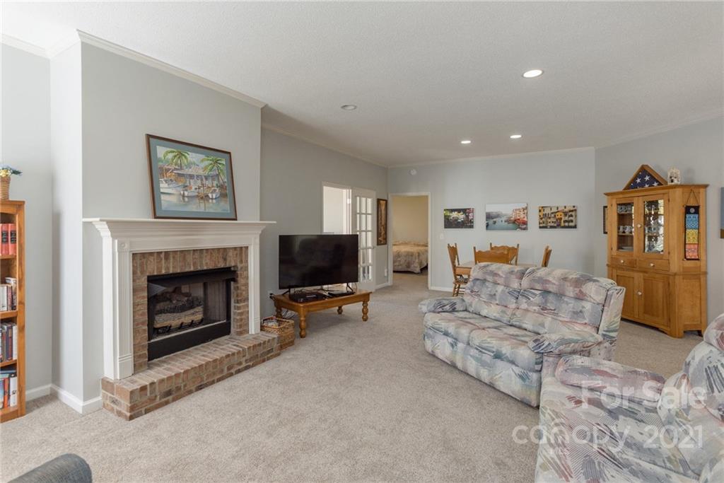 47 Canterbury Trace Brevard NC 28712