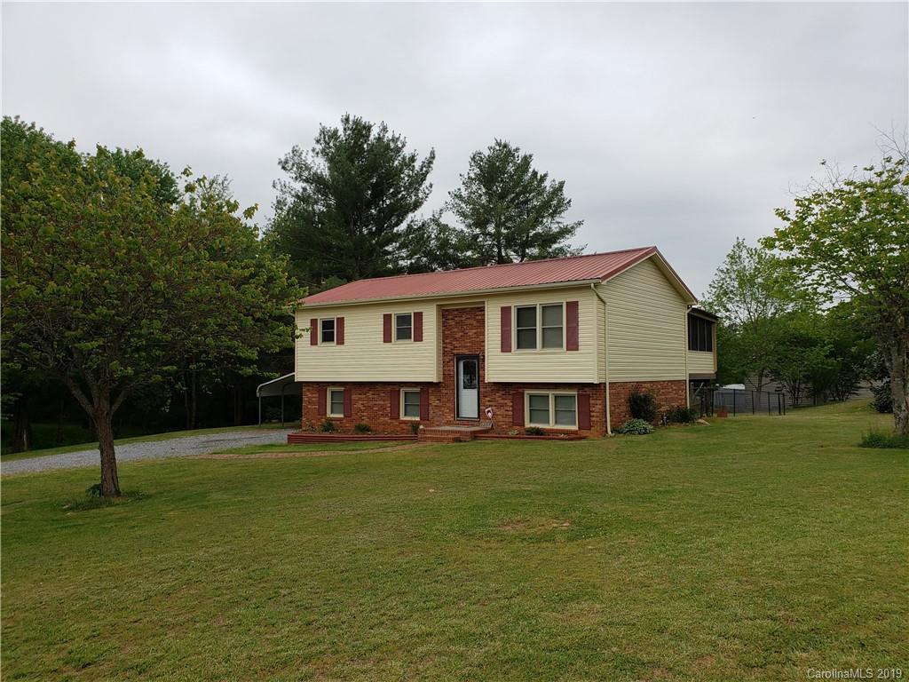 1237 Valley Court Hickory NC 28602