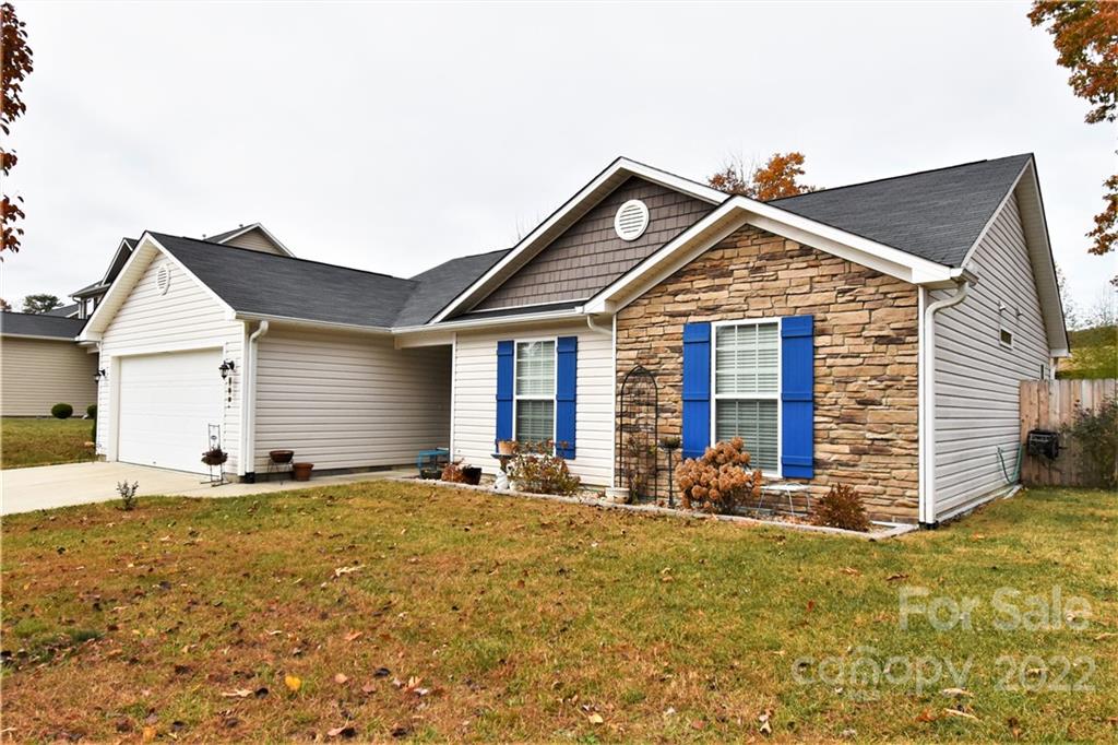 1 Woodbriar Road Weaverville NC 28787