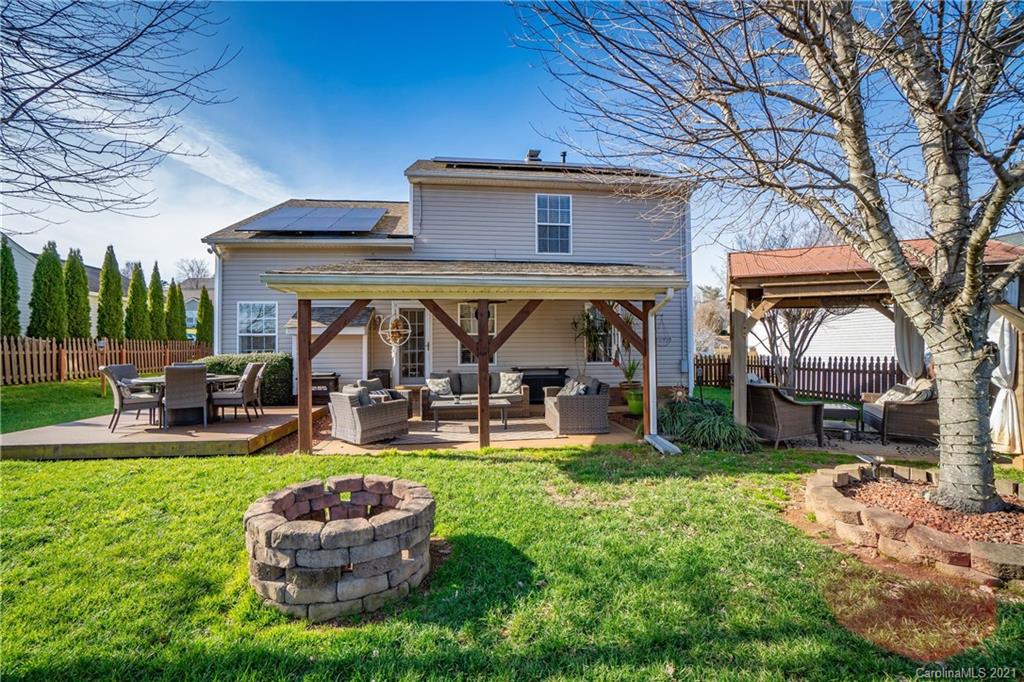 1969 8th Street Lane Se Hickory NC 28602