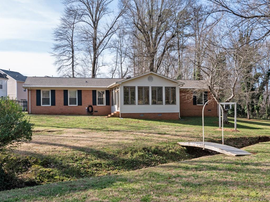 2525 Oakdale Road Charlotte NC 28216