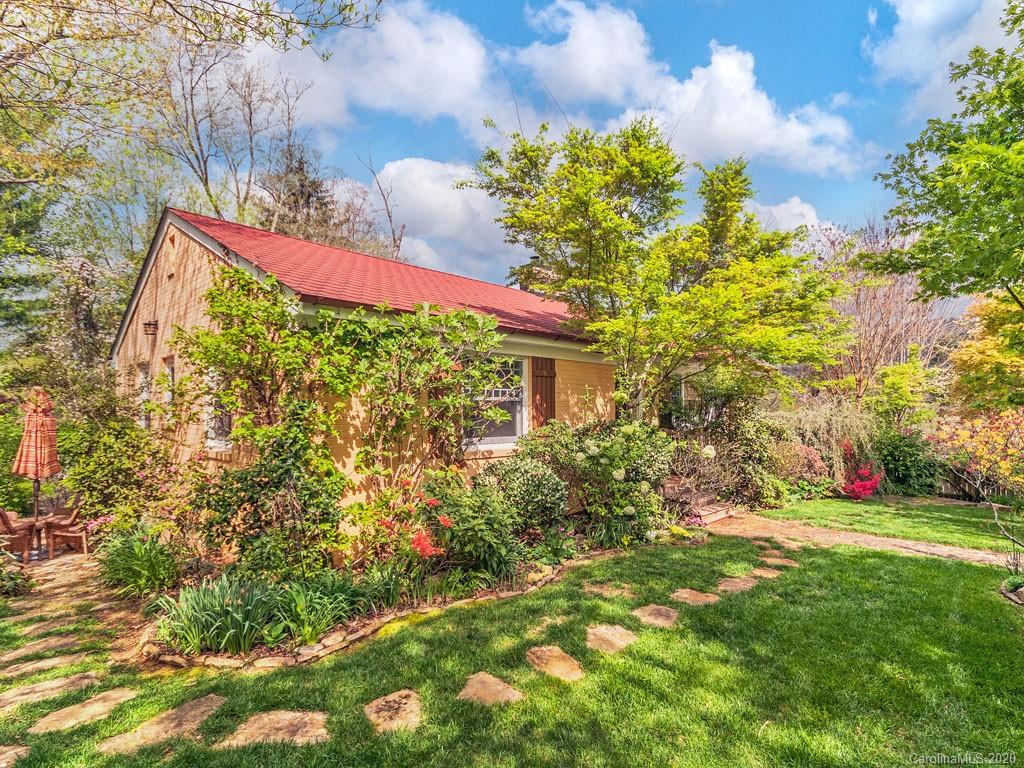 16 Baird Lane Asheville NC 28804