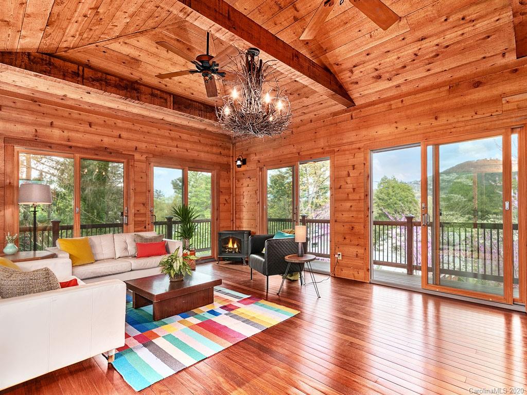 16 Baird Lane Asheville NC 28804