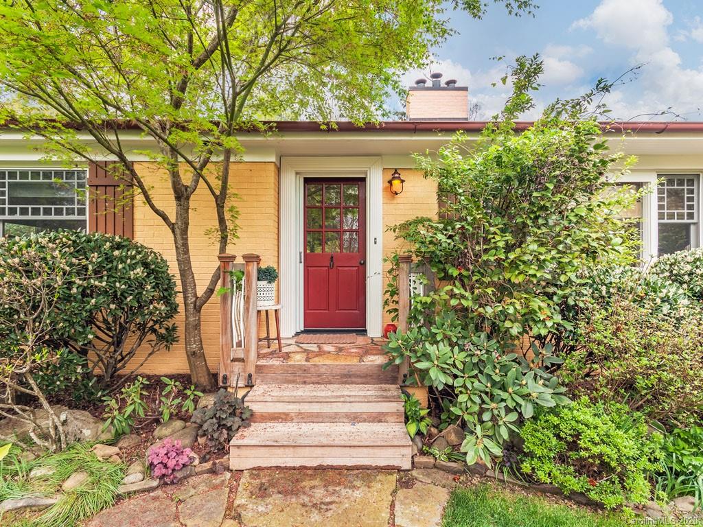 16 Baird Lane Asheville NC 28804