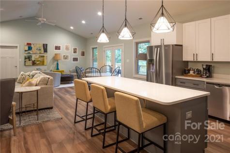 128 Old Fellowship Road Swannanoa NC 28778