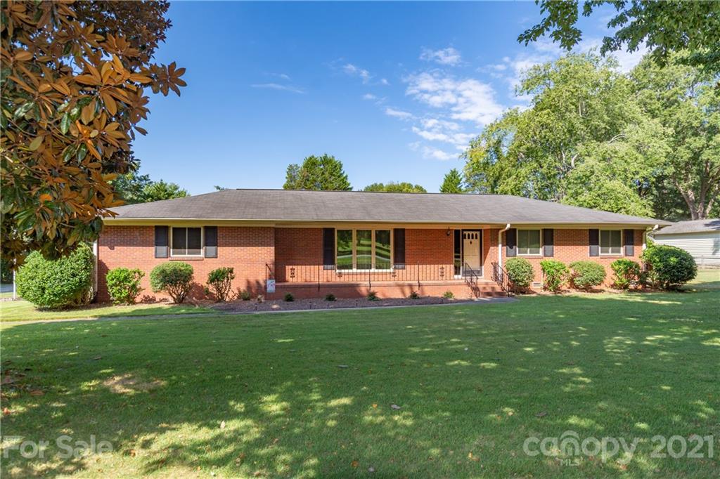 8717 Hood Road Charlotte NC 28215