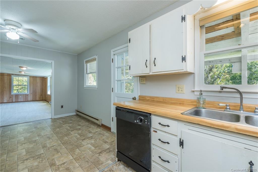708 Christian Creek Road Swannanoa NC 28778