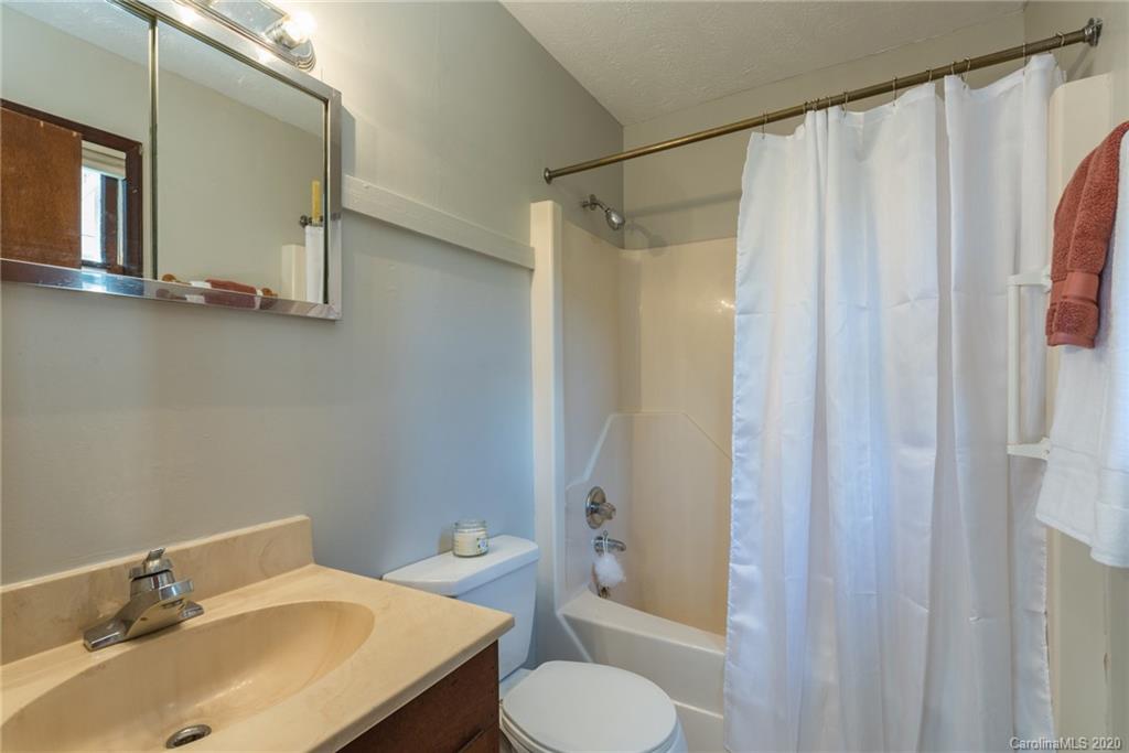 708 Christian Creek Road Swannanoa NC 28778
