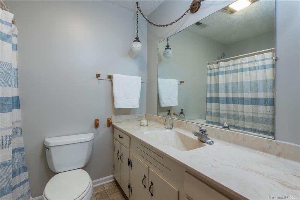 708 Christian Creek Road Swannanoa NC 28778