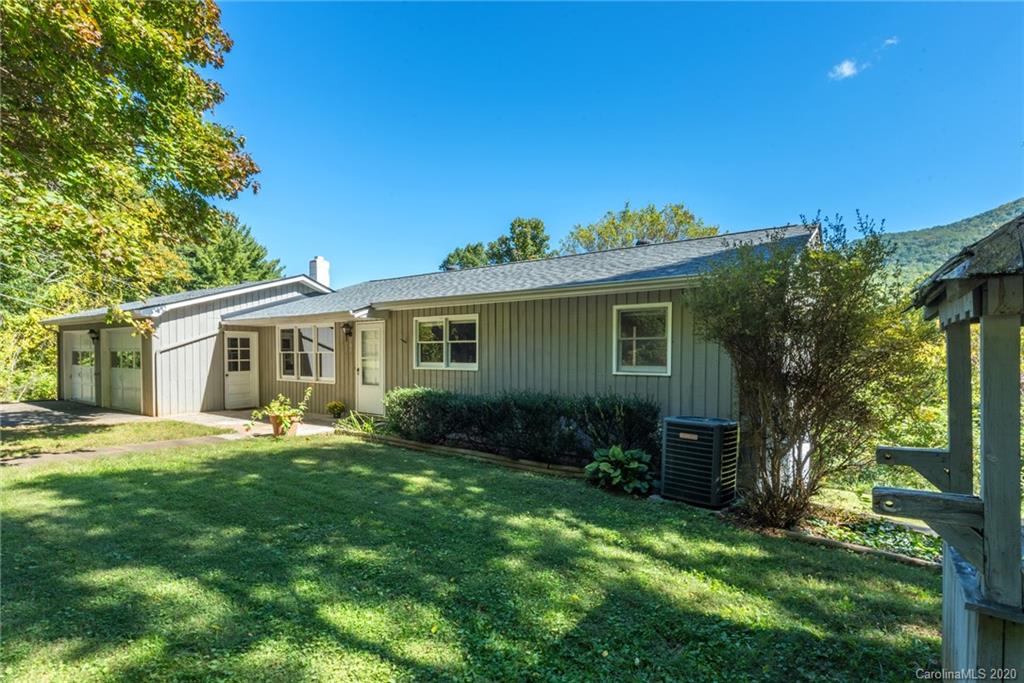 708 Christian Creek Road Swannanoa NC 28778