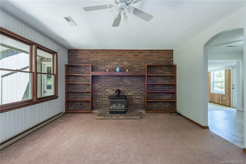 708 Christian Creek Road Swannanoa NC 28778