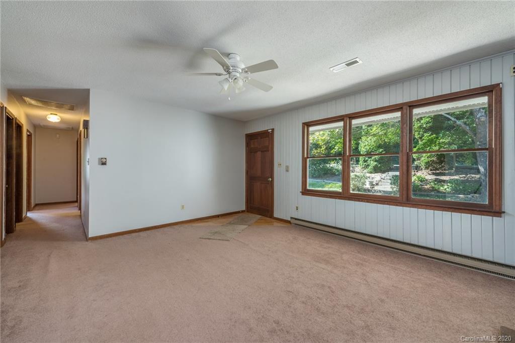 708 Christian Creek Road Swannanoa NC 28778