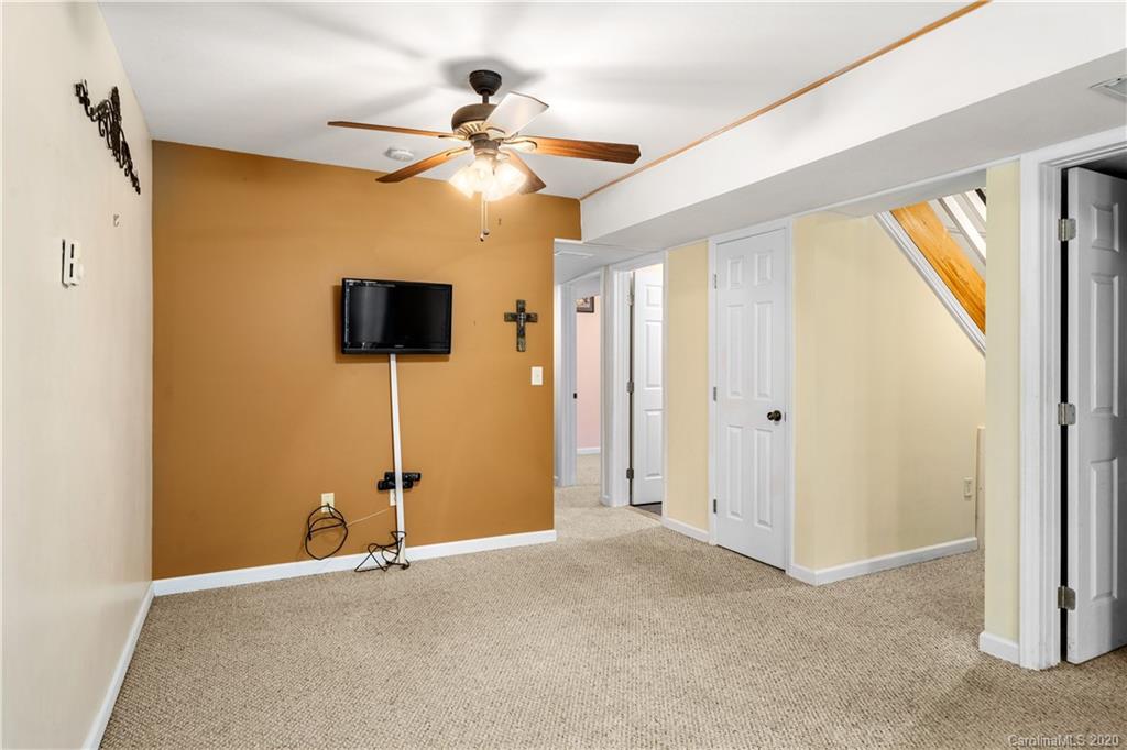1496 Crymes Cove Road Waynesville NC 28786