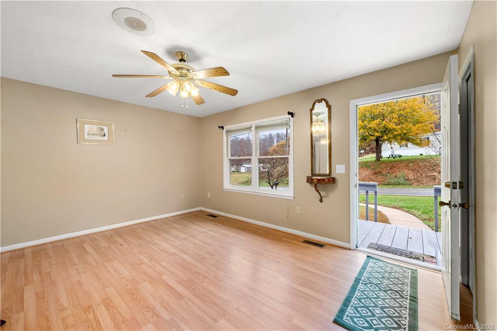 1496 Crymes Cove Road Waynesville NC 28786