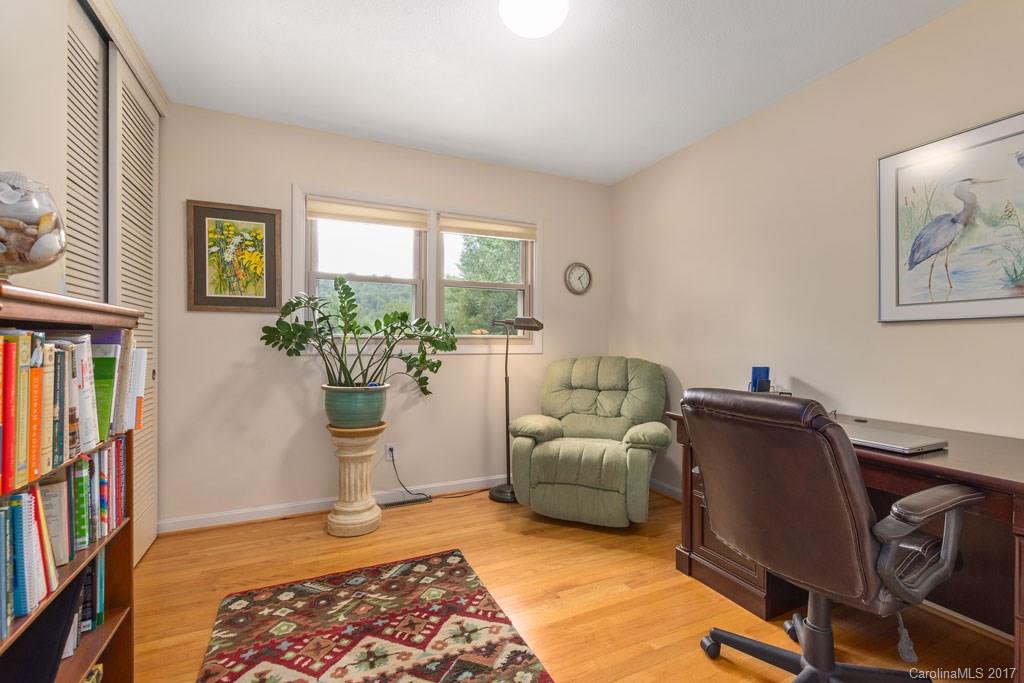 8 Rolling View Drive Asheville NC 28805