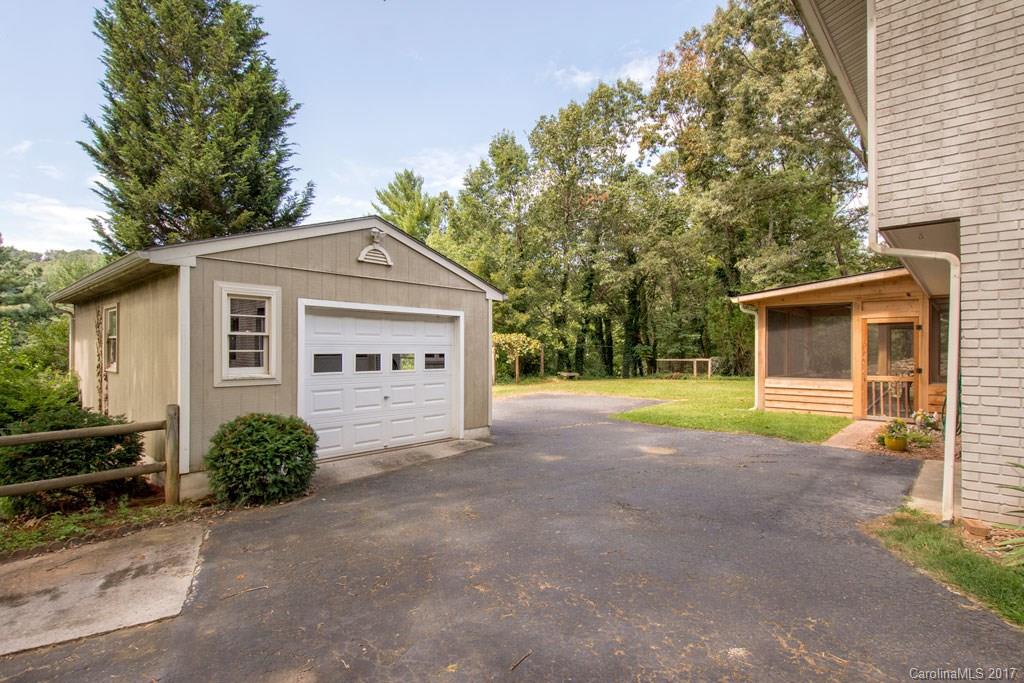 8 Rolling View Drive Asheville NC 28805