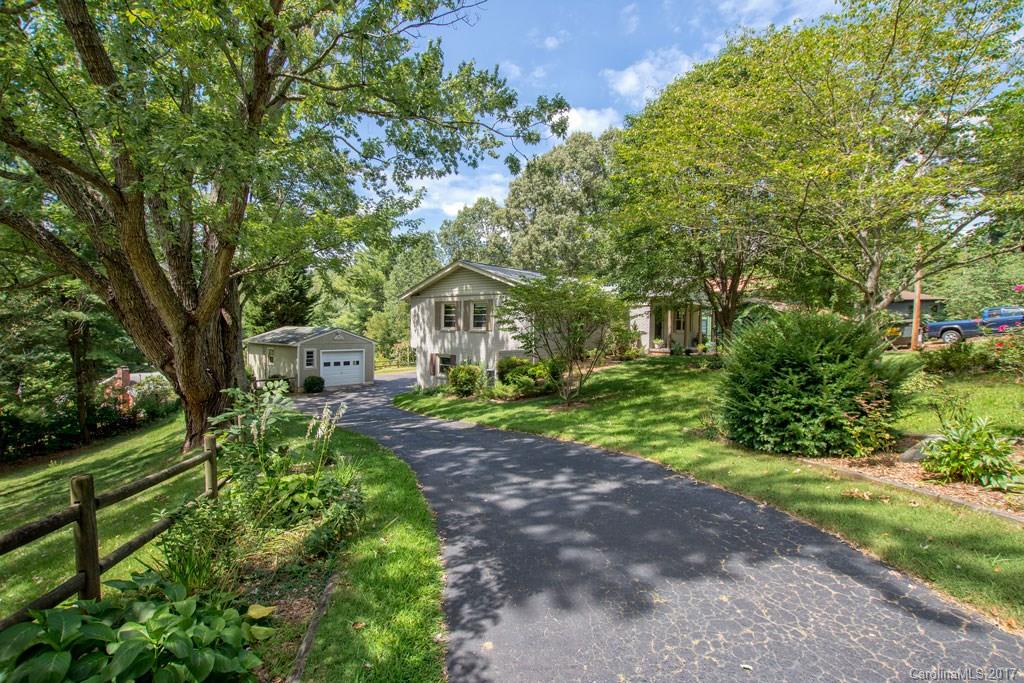 8 Rolling View Drive Asheville NC 28805