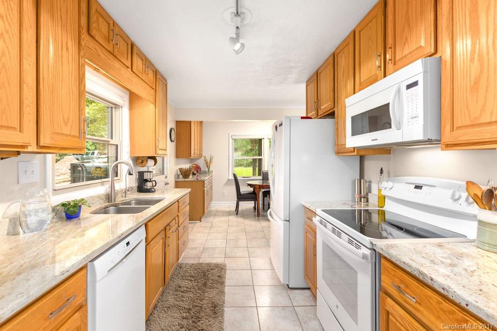 8 Rolling View Drive Asheville NC 28805