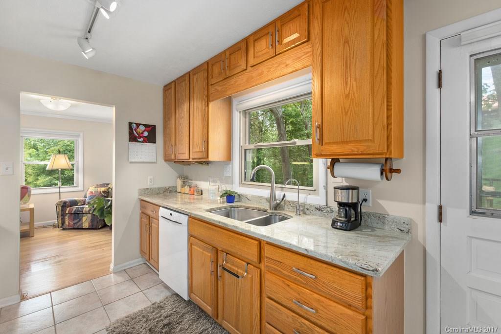 8 Rolling View Drive Asheville NC 28805