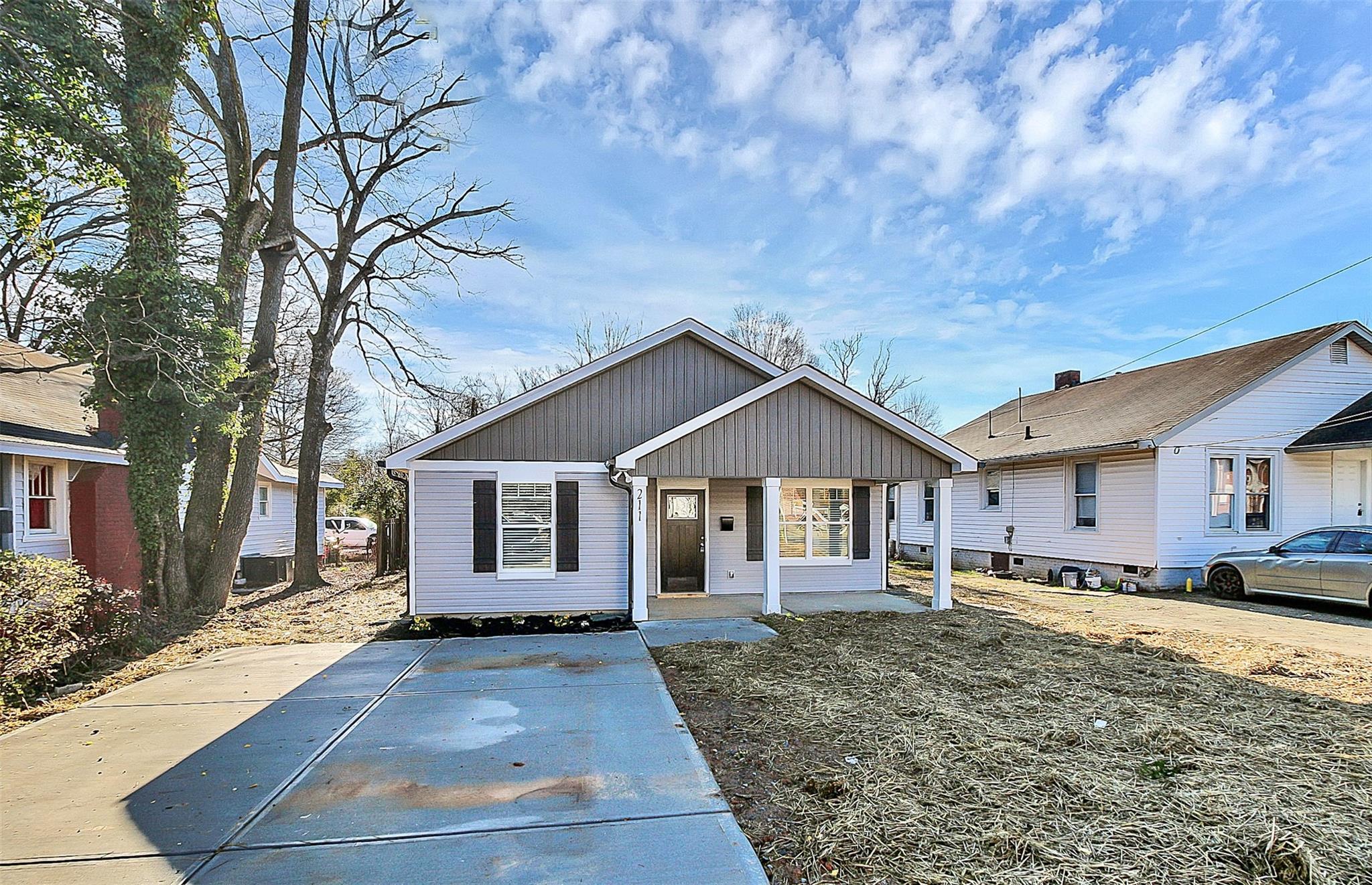 211 Bradford Drive Charlotte NC 28208
