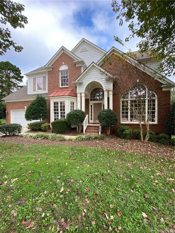 8306 Heathcrest Court Charlotte NC 28269