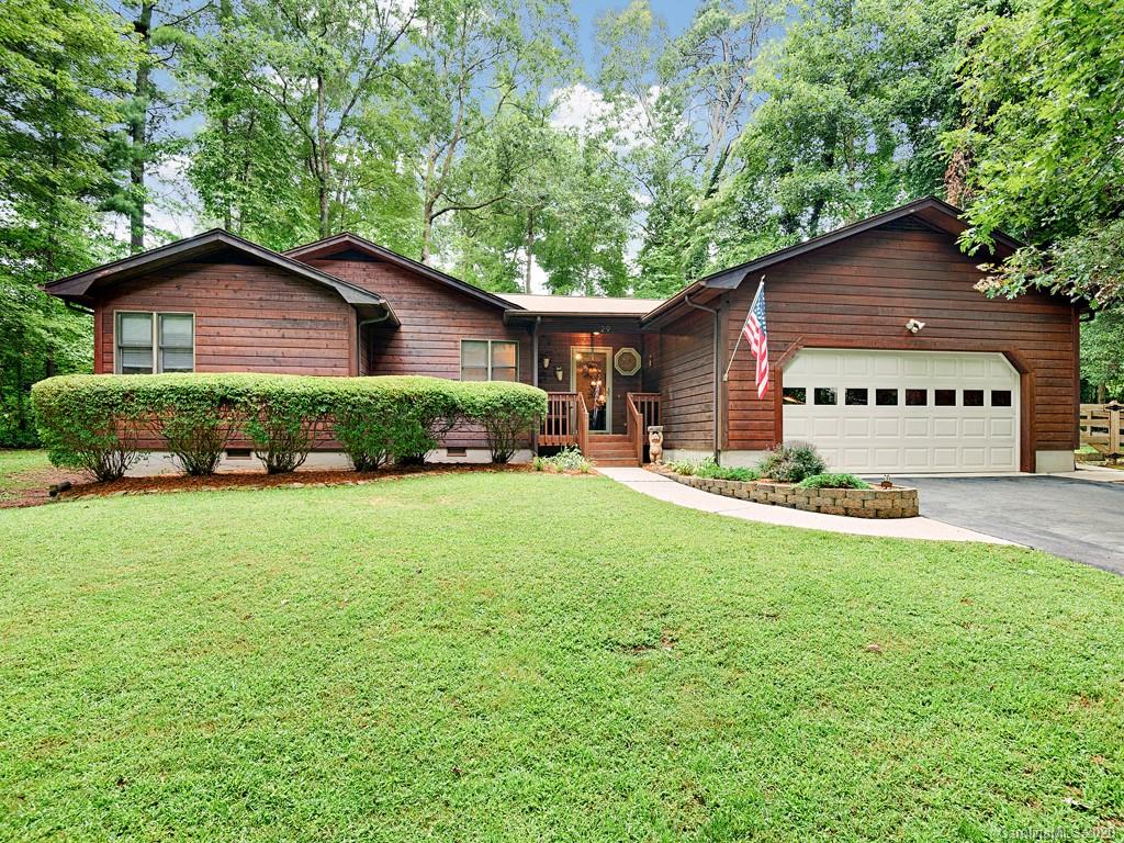 29 Enchanted Lane Fletcher NC 28732