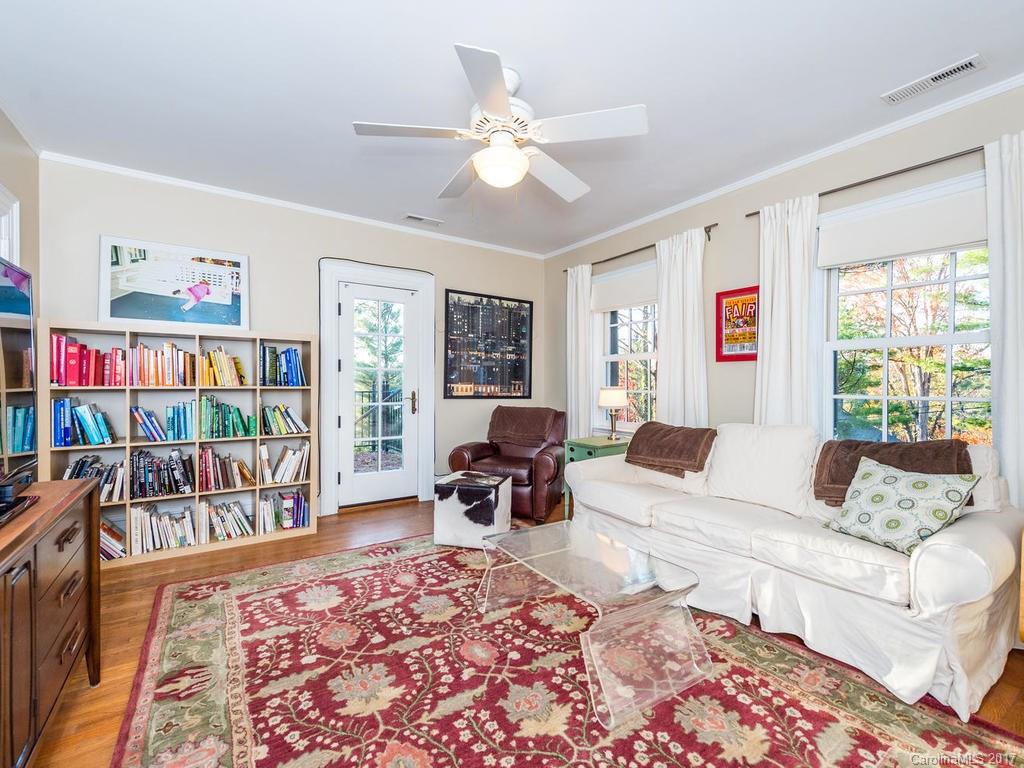 35 Oak Lane Asheville NC 28801