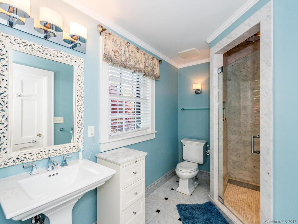 35 Oak Lane Asheville NC 28801