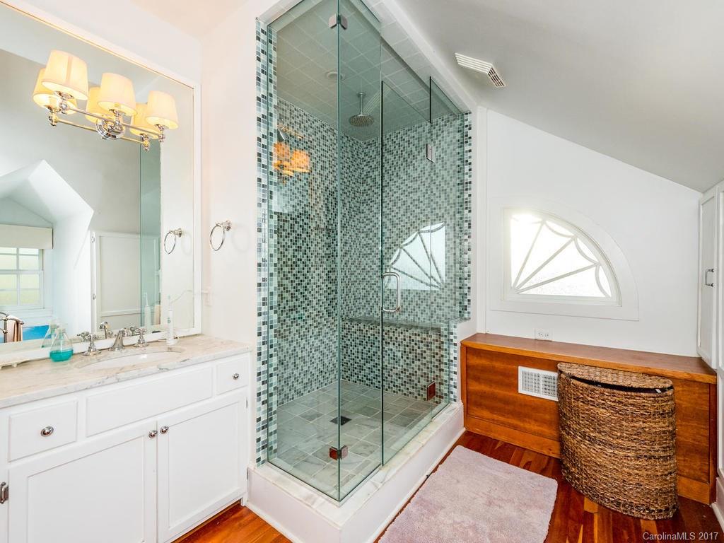 35 Oak Lane Asheville NC 28801
