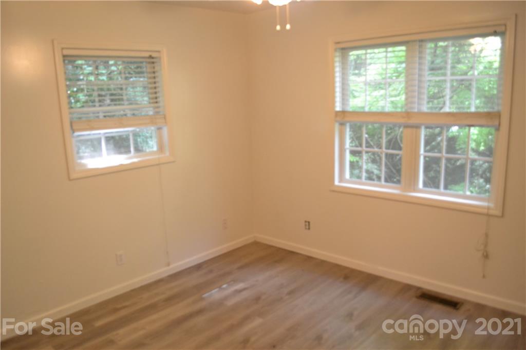 69 Deaver Street Asheville NC 28806