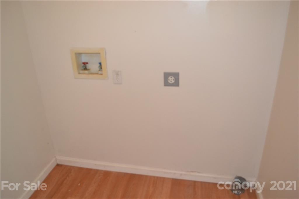 69 Deaver Street Asheville NC 28806
