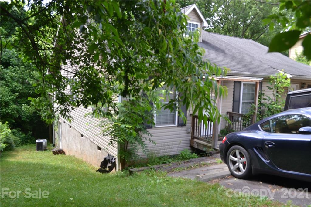 69 Deaver Street Asheville NC 28806