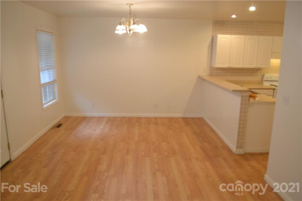 69 Deaver Street Asheville NC 28806