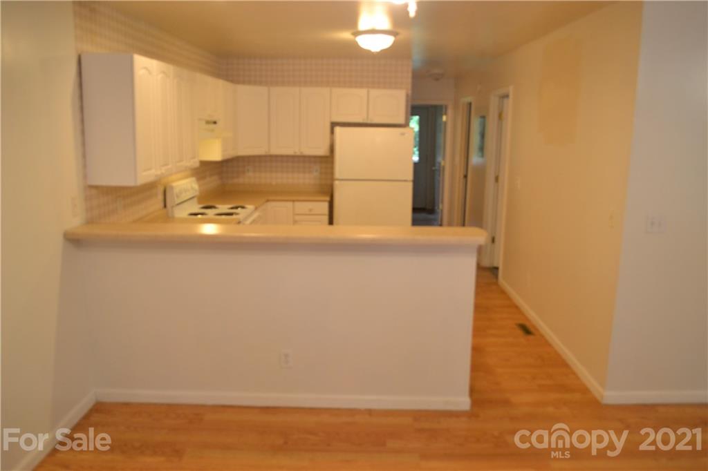 69 Deaver Street Asheville NC 28806