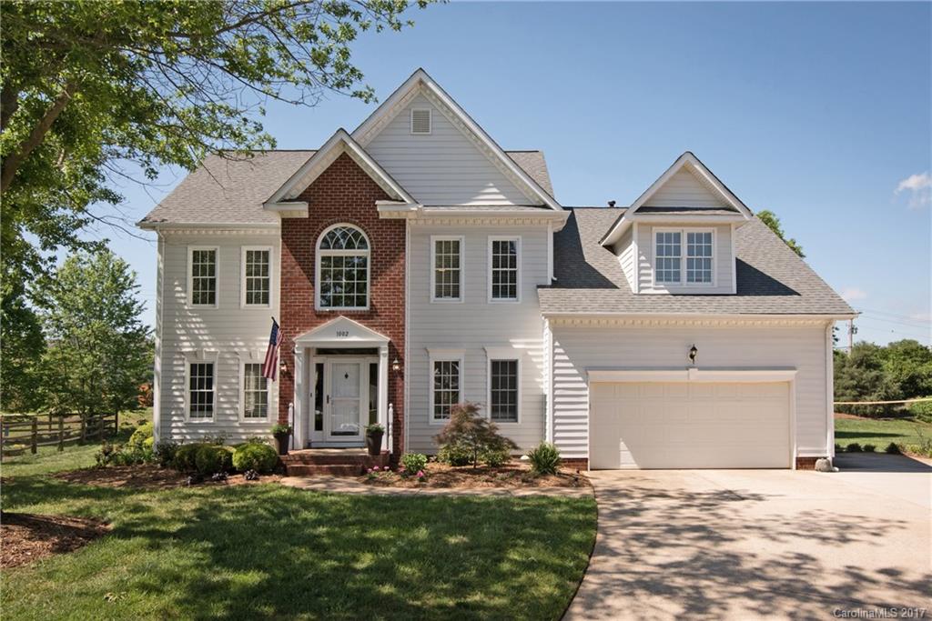 1002 Foxfield Road Waxhaw NC 28173
