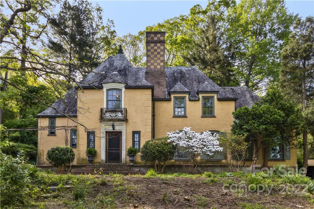 65 Woodland Road Asheville NC 28804